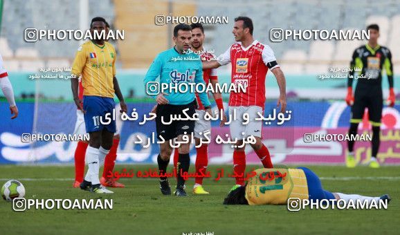 997792, Tehran, , Iranian Hazfi Cup, 1.4 round, Khorramshahr Cup, Persepolis ۱ v ۱ Sanat Naft Abadan on 2017/12/19 at Azadi Stadium