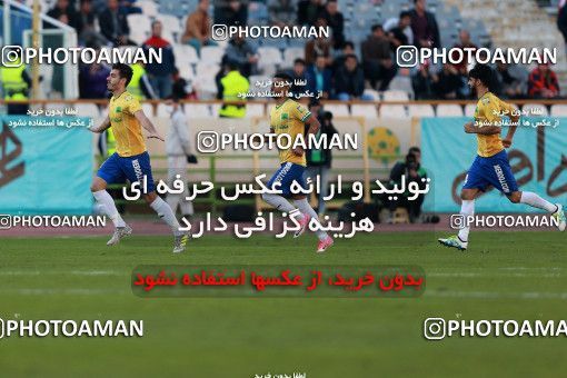 998759, Tehran, , Iranian Hazfi Cup, 1.4 round, Khorramshahr Cup, Persepolis ۱ v ۱ Sanat Naft Abadan on 2017/12/19 at Azadi Stadium