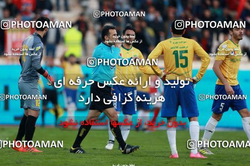 998748, Tehran, , Iranian Hazfi Cup, 1.4 round, Khorramshahr Cup, Persepolis ۱ v ۱ Sanat Naft Abadan on 2017/12/19 at Azadi Stadium