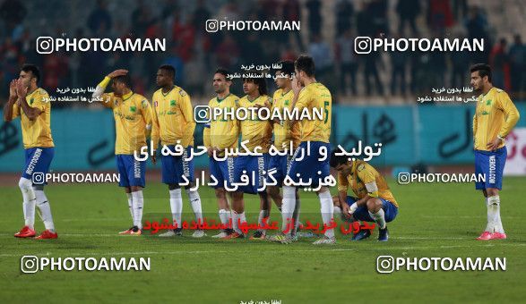 998744, Tehran, , جام حذفی فوتبال ایران, 1.4 round, Khorramshahr Cup, Persepolis 1 v 1 Sanat Naft Abadan on 2017/12/19 at Azadi Stadium