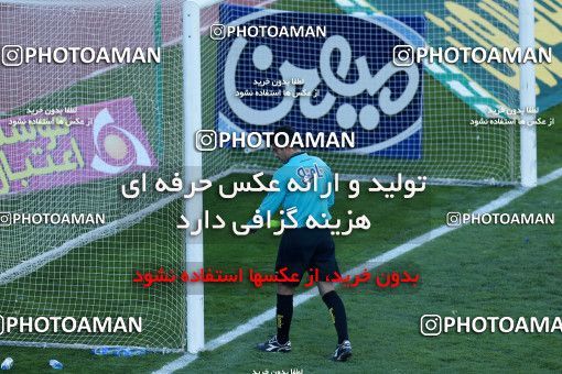 960185, Tehran, , جام حذفی فوتبال ایران, Quarter-final, Khorramshahr Cup, Persepolis 1 v 1 Sanat Naft Abadan on 2017/12/19 at Azadi Stadium