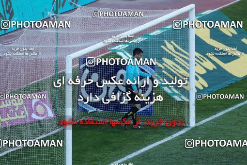 960119, Tehran, , جام حذفی فوتبال ایران, Quarter-final, Khorramshahr Cup, Persepolis 1 v 1 Sanat Naft Abadan on 2017/12/19 at Azadi Stadium