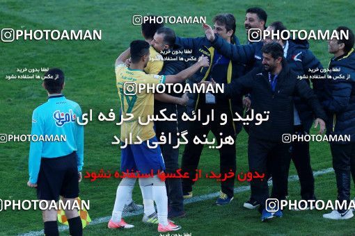 959349, Tehran, , Iranian Hazfi Cup, 1.4 round, Khorramshahr Cup, Persepolis ۱ v ۱ Sanat Naft Abadan on 2017/12/19 at Azadi Stadium