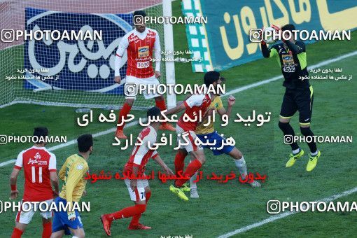 960163, Tehran, , Iranian Hazfi Cup, 1.4 round, Khorramshahr Cup, Persepolis ۱ v ۱ Sanat Naft Abadan on 2017/12/19 at Azadi Stadium