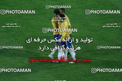 959899, Tehran, , جام حذفی فوتبال ایران, Quarter-final, Khorramshahr Cup, Persepolis 1 v 1 Sanat Naft Abadan on 2017/12/19 at Azadi Stadium