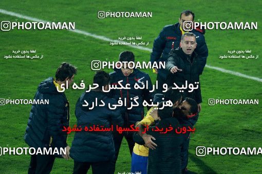 960151, Tehran, , Iranian Hazfi Cup, 1.4 round, Khorramshahr Cup, Persepolis ۱ v ۱ Sanat Naft Abadan on 2017/12/19 at Azadi Stadium