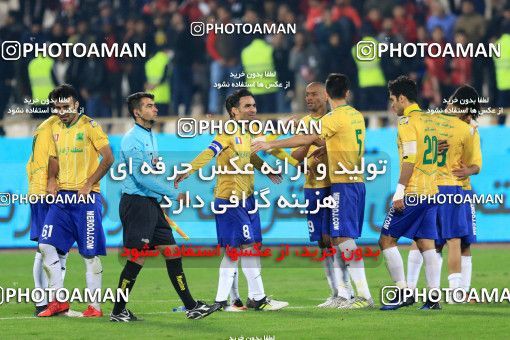 999421, Tehran, , جام حذفی فوتبال ایران, 1.4 round, Khorramshahr Cup, Persepolis 1 v 1 Sanat Naft Abadan on 2017/12/19 at Azadi Stadium