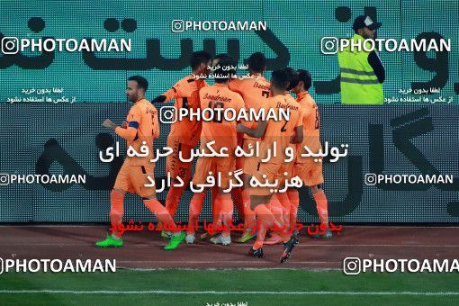 994044, Tehran, , Iranian Hazfi Cup, 1.8 round, Khorramshahr Cup, Badran Tehran ۱ v 2 Persepolis on 2017/12/15 at Azadi Stadium