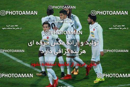 994086, Tehran, , جام حذفی فوتبال ایران, Eighth final, Khorramshahr Cup, Badran Tehran 1 v 2 Persepolis on 2017/12/15 at Azadi Stadium