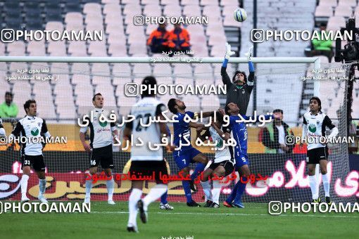 964654, Tehran, [*parameter:4*], Iran Pro League، Persian Gulf Cup، 2011-12 season، First Leg، Week 14، Esteghlal 3 v 2 Shahin Boushehr on 2011/11/24 at Azadi Stadium