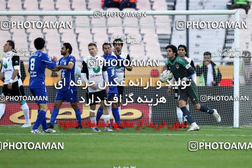 964566, Tehran, [*parameter:4*], Iran Pro League، Persian Gulf Cup، 2011-12 season، First Leg، Week 14، Esteghlal 3 v 2 Shahin Boushehr on 2011/11/24 at Azadi Stadium