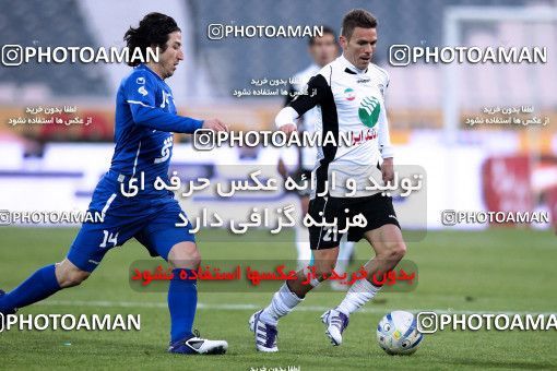 964428, Tehran, [*parameter:4*], Iran Pro League، Persian Gulf Cup، 2011-12 season، First Leg، Week 14، Esteghlal 3 v 2 Shahin Boushehr on 2011/11/24 at Azadi Stadium