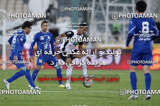 964696, Tehran, [*parameter:4*], Iran Pro League، Persian Gulf Cup، 2011-12 season، First Leg، Week 14، Esteghlal 3 v 2 Shahin Boushehr on 2011/11/24 at Azadi Stadium