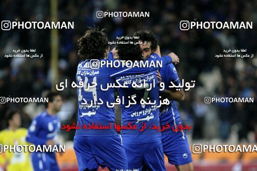 965491, Tehran, [*parameter:4*], Iran Pro League، Persian Gulf Cup، 2011-12 season، First Leg، Week 17، Naft Tehran ۰ v 2 Esteghlal on 2011/12/17 at Azadi Stadium