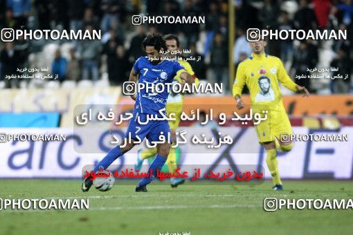 965522, Tehran, [*parameter:4*], Iran Pro League، Persian Gulf Cup، 2011-12 season، First Leg، Week 17، Naft Tehran ۰ v 2 Esteghlal on 2011/12/17 at Azadi Stadium