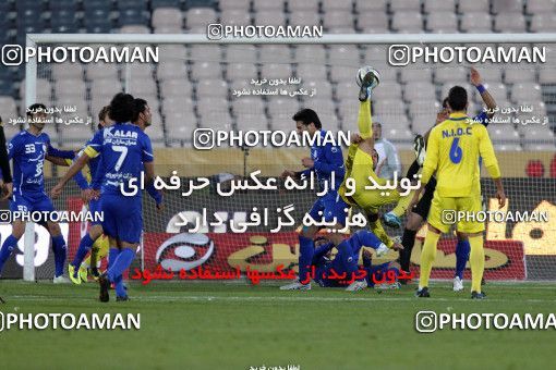 965825, Tehran, [*parameter:4*], Iran Pro League، Persian Gulf Cup، 2011-12 season، First Leg، Week 17، Naft Tehran ۰ v 2 Esteghlal on 2011/12/17 at Azadi Stadium