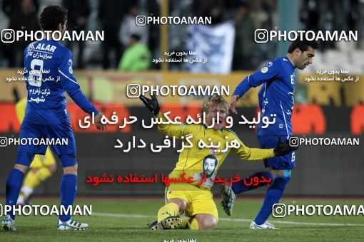 965692, Tehran, [*parameter:4*], Iran Pro League، Persian Gulf Cup، 2011-12 season، First Leg، Week 17، Naft Tehran ۰ v 2 Esteghlal on 2011/12/17 at Azadi Stadium