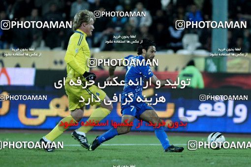 965896, Tehran, [*parameter:4*], Iran Pro League، Persian Gulf Cup، 2011-12 season، First Leg، Week 17، Naft Tehran ۰ v 2 Esteghlal on 2011/12/17 at Azadi Stadium