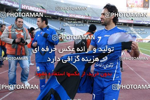 965937, Tehran, [*parameter:4*], Iran Pro League، Persian Gulf Cup، 2011-12 season، First Leg، Week 17، Naft Tehran ۰ v 2 Esteghlal on 2011/12/17 at Azadi Stadium