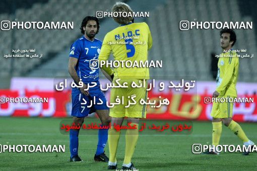 965966, Tehran, [*parameter:4*], Iran Pro League، Persian Gulf Cup، 2011-12 season، First Leg، Week 17، Naft Tehran ۰ v 2 Esteghlal on 2011/12/17 at Azadi Stadium