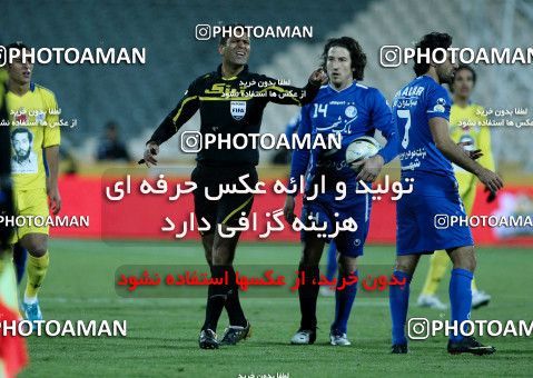 965908, Tehran, [*parameter:4*], Iran Pro League، Persian Gulf Cup، 2011-12 season، First Leg، Week 17، Naft Tehran ۰ v 2 Esteghlal on 2011/12/17 at Azadi Stadium