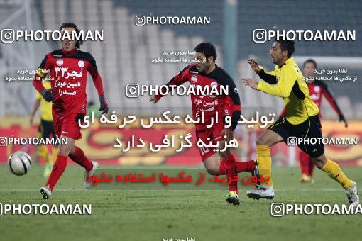 967975, Tehran, [*parameter:4*], Iran Pro League، Persian Gulf Cup، 2011-12 season، Second Leg، Week 25، Persepolis 2 v 3 Fajr-e Sepasi Shiraz on 2012/02/07 at Azadi Stadium