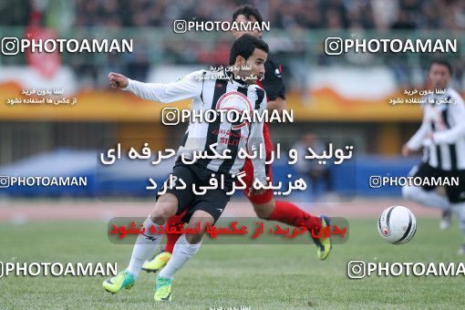 968562, Qom, [*parameter:4*], Iran Pro League، Persian Gulf Cup، 2011-12 season، Second Leg، Week 26، Saba Battery 2 v 2 Persepolis on 2012/02/15 at Yadegar-e Emam Stadium Qom