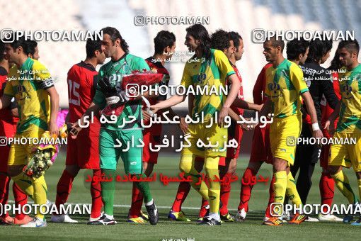 977008, Tehran, [*parameter:4*], Iran Pro League، Persian Gulf Cup، 2011-12 season، Second Leg، Week 33، Persepolis 3 v 4 Rah Ahan on 2012/05/06 at Azadi Stadium