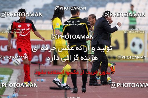 977178, Tehran, [*parameter:4*], Iran Pro League، Persian Gulf Cup، 2011-12 season، Second Leg، Week 33، Persepolis 3 v 4 Rah Ahan on 2012/05/06 at Azadi Stadium