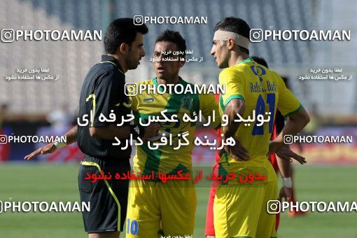 976795, Tehran, [*parameter:4*], Iran Pro League، Persian Gulf Cup، 2011-12 season، Second Leg، Week 33، Persepolis 3 v 4 Rah Ahan on 2012/05/06 at Azadi Stadium