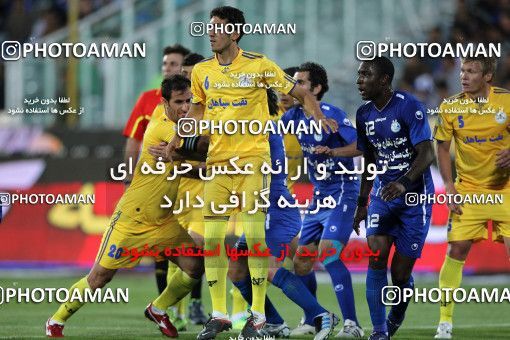 977473, Tehran, [*parameter:4*], Iran Pro League، Persian Gulf Cup، 2011-12 season، Second Leg، Week 34، Esteghlal 3 v ۰ Naft Tehran on 2012/05/11 at Azadi Stadium