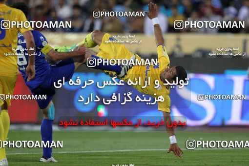 977406, Tehran, [*parameter:4*], Iran Pro League، Persian Gulf Cup، 2011-12 season، Second Leg، Week 34، Esteghlal 3 v ۰ Naft Tehran on 2012/05/11 at Azadi Stadium