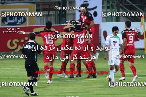 988000, Isfahan,Fooladshahr, [*parameter:4*], Iran Pro League، Persian Gulf Cup، 2011-12 season، First Leg، Week 6، Zob Ahan Esfahan 2 v 2 Persepolis on 2011/09/08 at Foolad Shahr Stadium