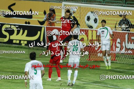 988118, Isfahan,Fooladshahr, [*parameter:4*], Iran Pro League، Persian Gulf Cup، 2011-12 season، First Leg، Week 6، Zob Ahan Esfahan 2 v 2 Persepolis on 2011/09/08 at Foolad Shahr Stadium