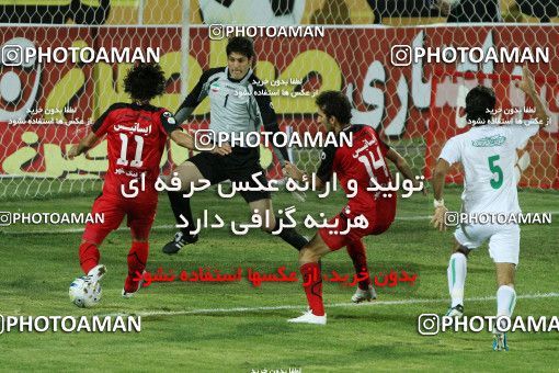 988164, Isfahan,Fooladshahr, [*parameter:4*], Iran Pro League، Persian Gulf Cup، 2011-12 season، First Leg، Week 6، Zob Ahan Esfahan 2 v 2 Persepolis on 2011/09/08 at Foolad Shahr Stadium