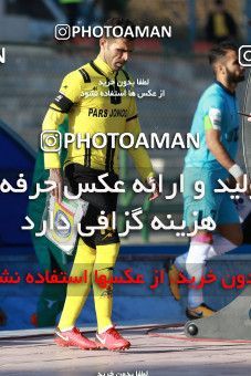 1003946, Tehran,Shahr Qods, [*parameter:4*], Iran Pro League، Persian Gulf Cup، 2017-18 season، Second Leg، Week 17، Paykan ۱ v ۱ Pars Jonoubi Jam on 2017/12/28 at Shahr-e Qods Stadium