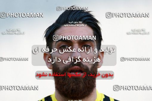 1009203, Tehran, [*parameter:4*], لیگ برتر فوتبال ایران، Persian Gulf Cup، Week 18، Second Leg، Persepolis 0 v 0 Naft Tehran on 2018/01/05 at Azadi Stadium