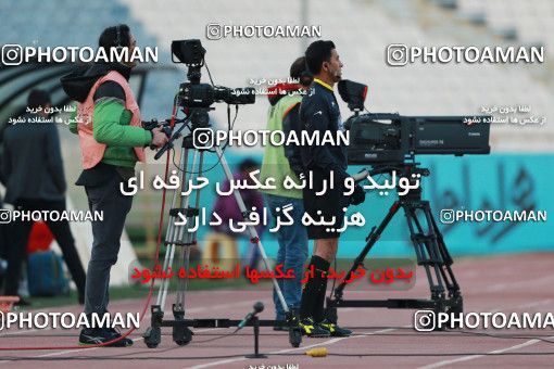 1009534, Tehran, [*parameter:4*], لیگ برتر فوتبال ایران، Persian Gulf Cup، Week 18، Second Leg، Persepolis 0 v 0 Naft Tehran on 2018/01/05 at Azadi Stadium