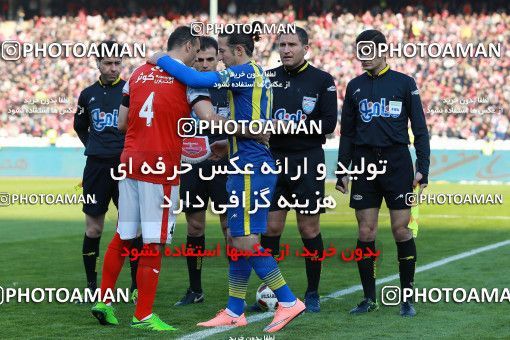 1036346, Tehran, Iran, Iran Pro League، Persian Gulf Cup، 2017-18 season، Second Leg، Week 20، Persepolis ۱ v ۱ Gostaresh Foulad Tabriz on 2018/01/18 at Azadi Stadium