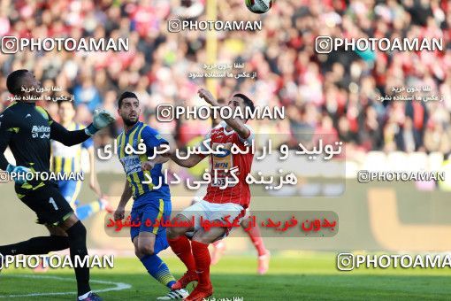 1036219, Tehran, Iran, Iran Pro League، Persian Gulf Cup، 2017-18 season، Second Leg، Week 20، Persepolis ۱ v ۱ Gostaresh Foulad Tabriz on 2018/01/18 at Azadi Stadium