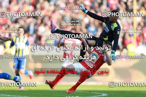 1036868, Tehran, Iran, Iran Pro League، Persian Gulf Cup، 2017-18 season، Second Leg، Week 20، Persepolis ۱ v ۱ Gostaresh Foulad Tabriz on 2018/01/18 at Azadi Stadium