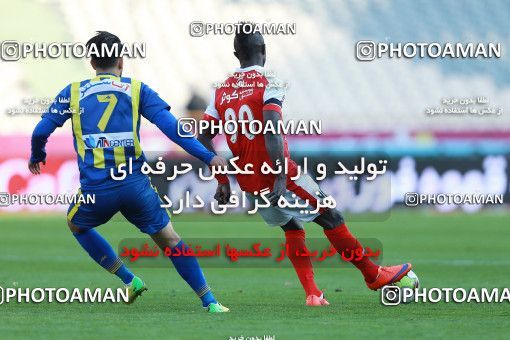 1036840, Tehran, Iran, Iran Pro League، Persian Gulf Cup، 2017-18 season، Second Leg، Week 20، Persepolis ۱ v ۱ Gostaresh Foulad Tabriz on 2018/01/18 at Azadi Stadium