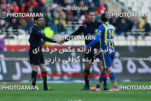 1036800, Tehran, Iran, Iran Pro League، Persian Gulf Cup، 2017-18 season، Second Leg، Week 20، Persepolis ۱ v ۱ Gostaresh Foulad Tabriz on 2018/01/18 at Azadi Stadium