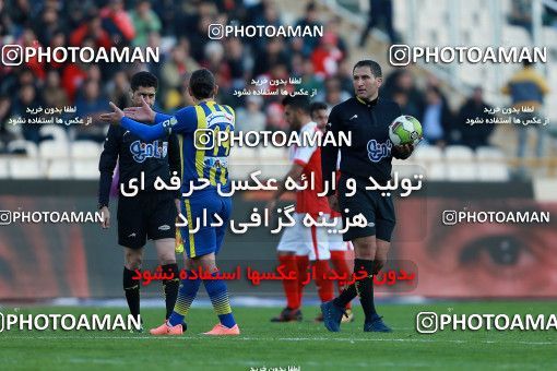 1036051, Tehran, Iran, Iran Pro League، Persian Gulf Cup، 2017-18 season، Second Leg، Week 20، Persepolis ۱ v ۱ Gostaresh Foulad Tabriz on 2018/01/18 at Azadi Stadium