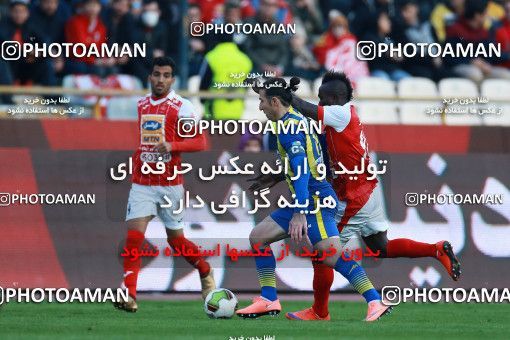 1036128, Tehran, Iran, Iran Pro League، Persian Gulf Cup، 2017-18 season، Second Leg، Week 20، Persepolis ۱ v ۱ Gostaresh Foulad Tabriz on 2018/01/18 at Azadi Stadium