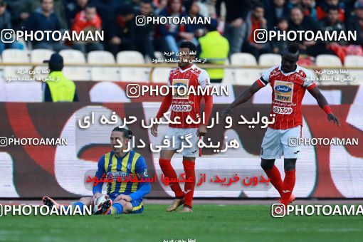 1037130, Tehran, Iran, Iran Pro League، Persian Gulf Cup، 2017-18 season، Second Leg، Week 20، Persepolis ۱ v ۱ Gostaresh Foulad Tabriz on 2018/01/18 at Azadi Stadium