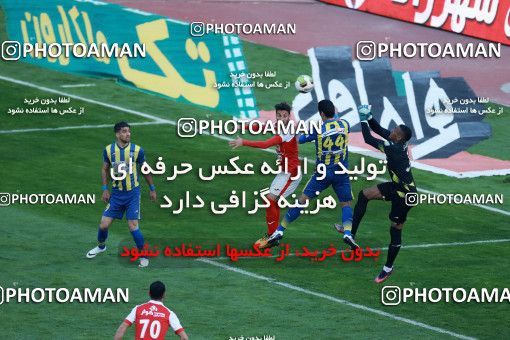 1013631, Tehran, Iran, Iran Pro League، Persian Gulf Cup، 2017-18 season، Second Leg، Week 20، Persepolis ۱ v ۱ Gostaresh Foulad Tabriz on 2018/01/18 at Azadi Stadium