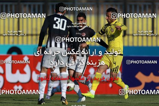 1014805, Tehran, [*parameter:4*], Iran Pro League، Persian Gulf Cup، 2017-18 season، Second Leg، Week 20، Naft Tehran 4 v ۱ Siah Jamegan on 2018/01/19 at Takhti Stadium