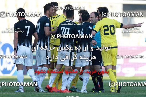 1014643, Tehran, [*parameter:4*], Iran Pro League، Persian Gulf Cup، 2017-18 season، Second Leg، Week 20، Naft Tehran 4 v ۱ Siah Jamegan on 2018/01/19 at Takhti Stadium