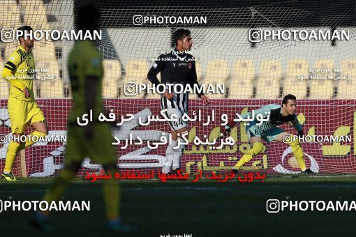 1014798, Tehran, [*parameter:4*], لیگ برتر فوتبال ایران، Persian Gulf Cup، Week 20، Second Leg، Naft Tehran 4 v 1 Siah Jamegan on 2018/01/19 at Takhti Stadium